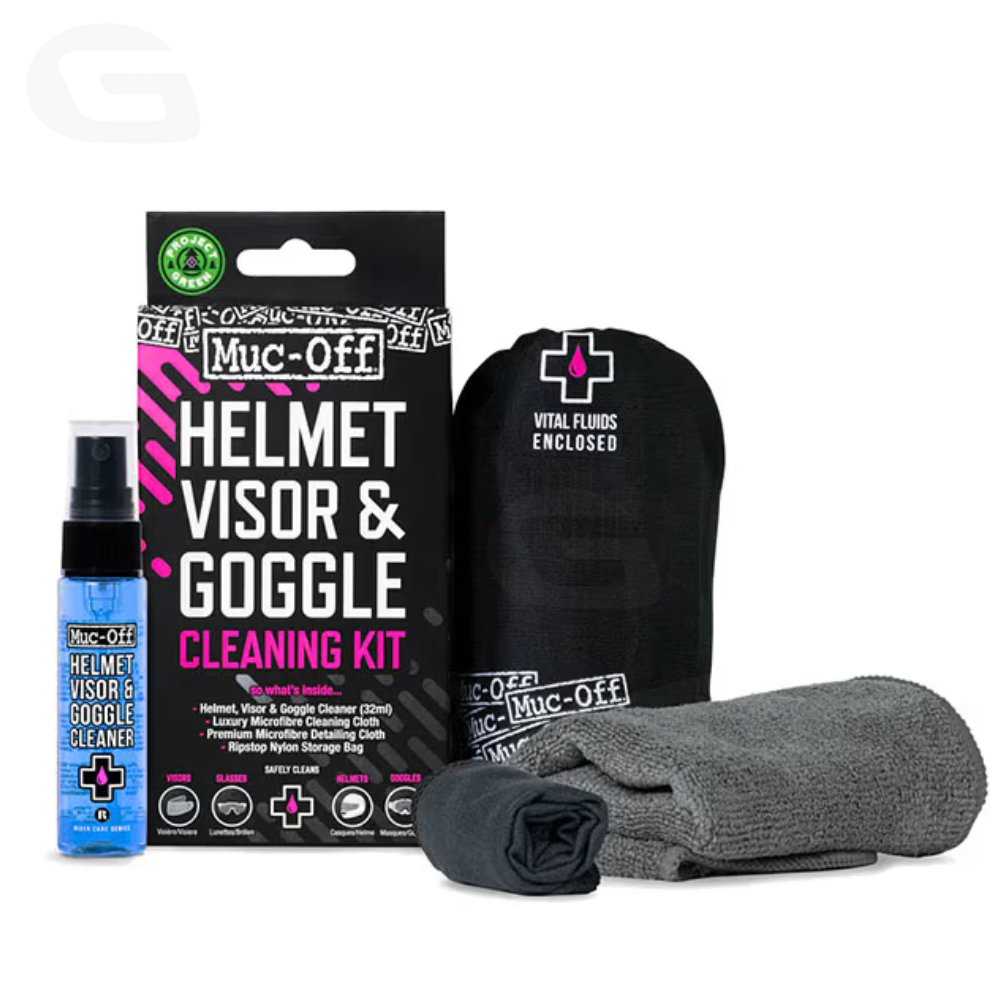 Arai Quantic - Diamond Black & Free Dark Visor