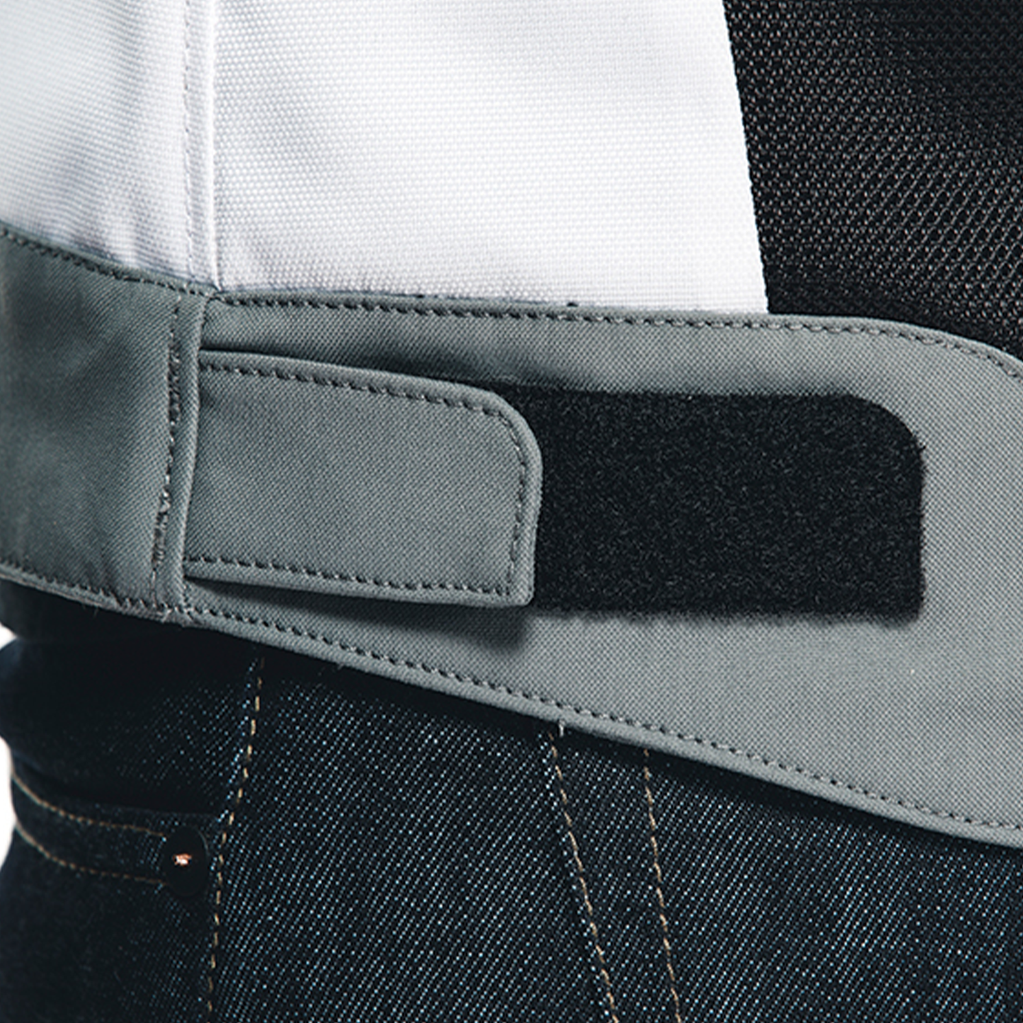 Dainese Hydraflux 2 Air Lady Jacket - Black/Charcoal Grey/Lava Red (60F)