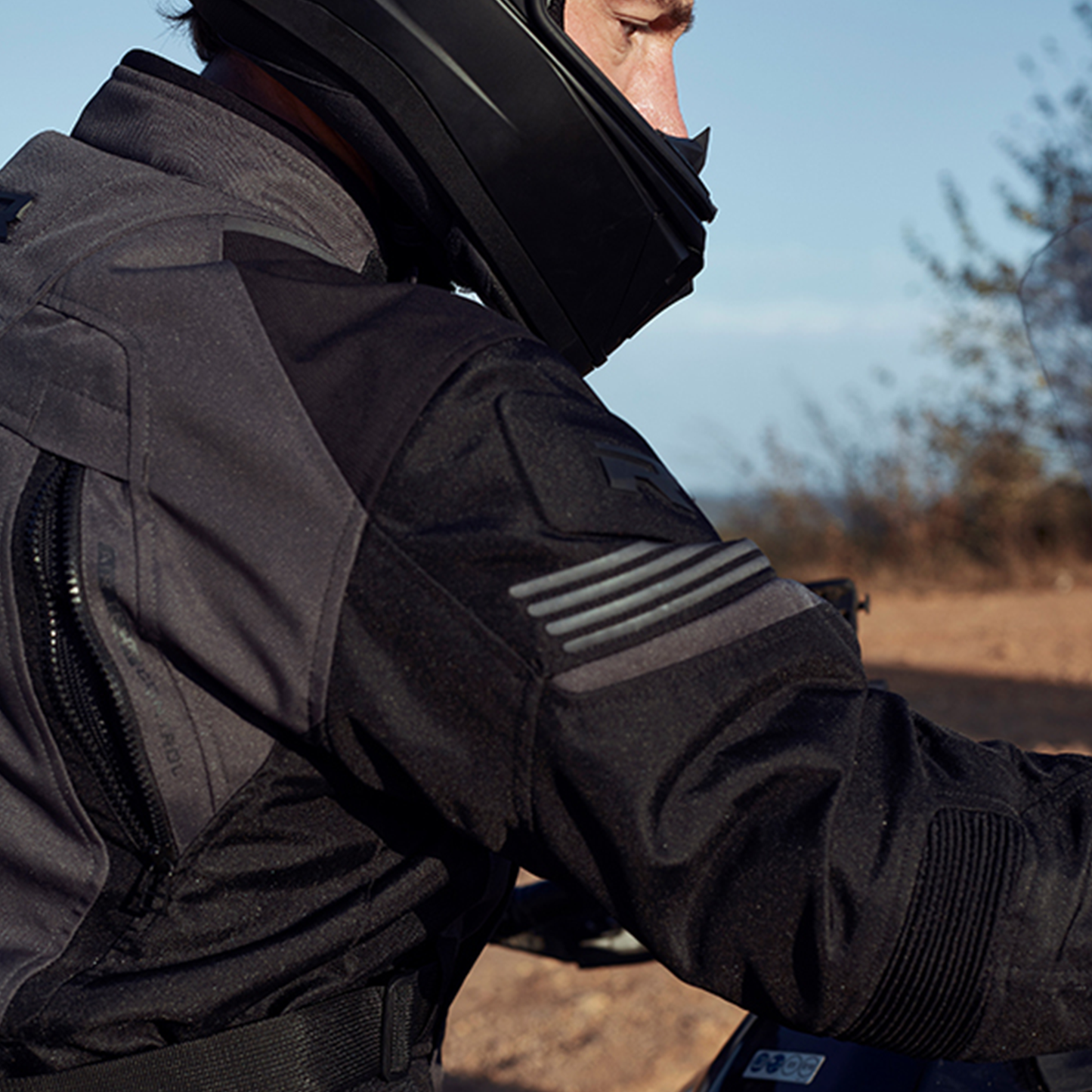 Richa Phantom 3 Textile Jacket - Black/Dark Grey