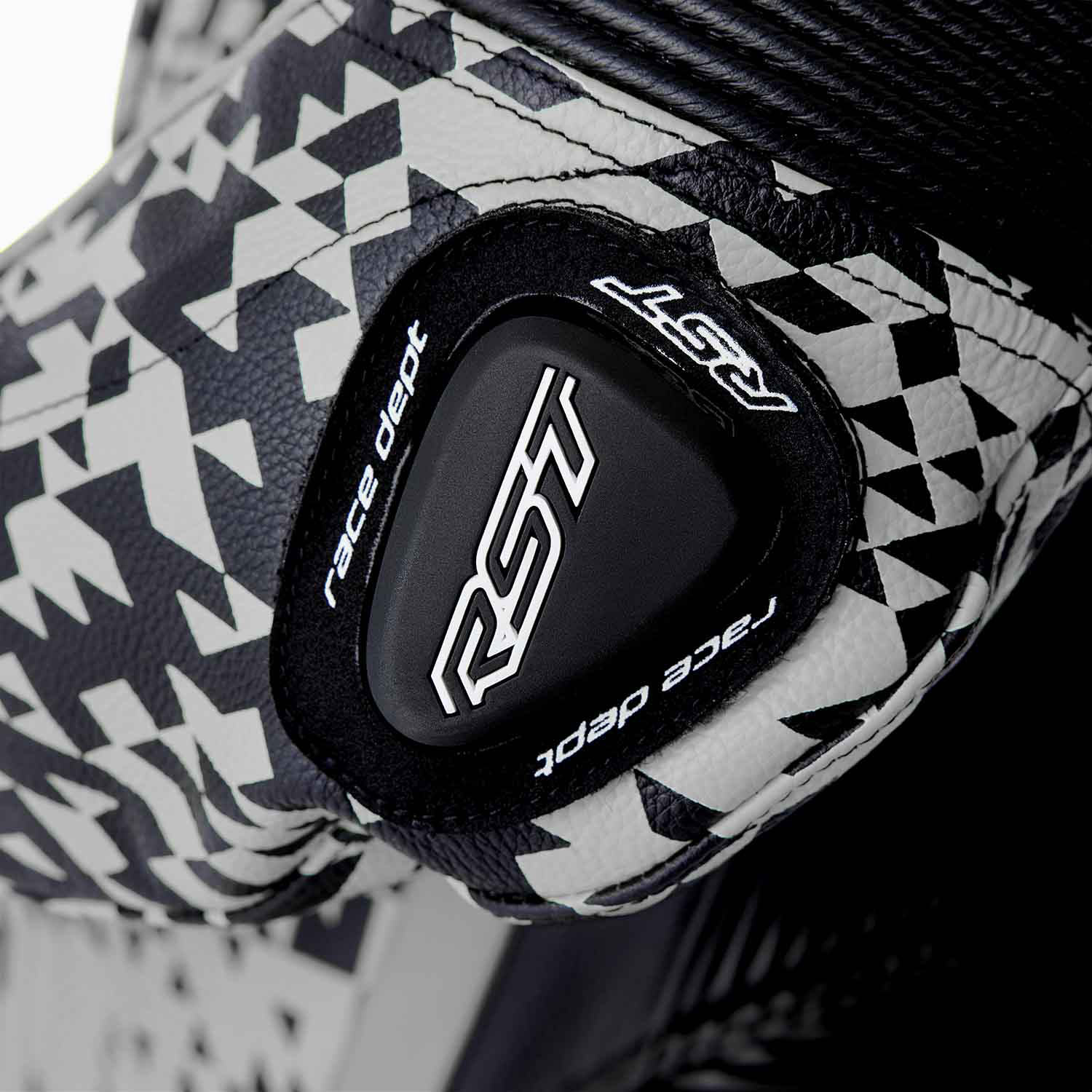 RST RST Pro Series D3O Airbag Leather Suit Black / Silver - View 8