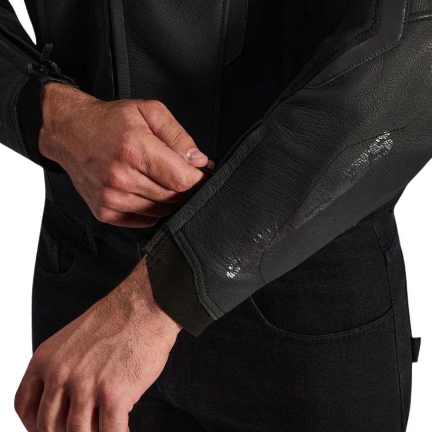 Alpinestars GP Force V2 Leather Jacket -Black Black