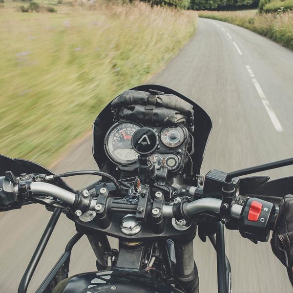 Beeline Moto Metal Edition - GPS SAT NAV SYSTEM