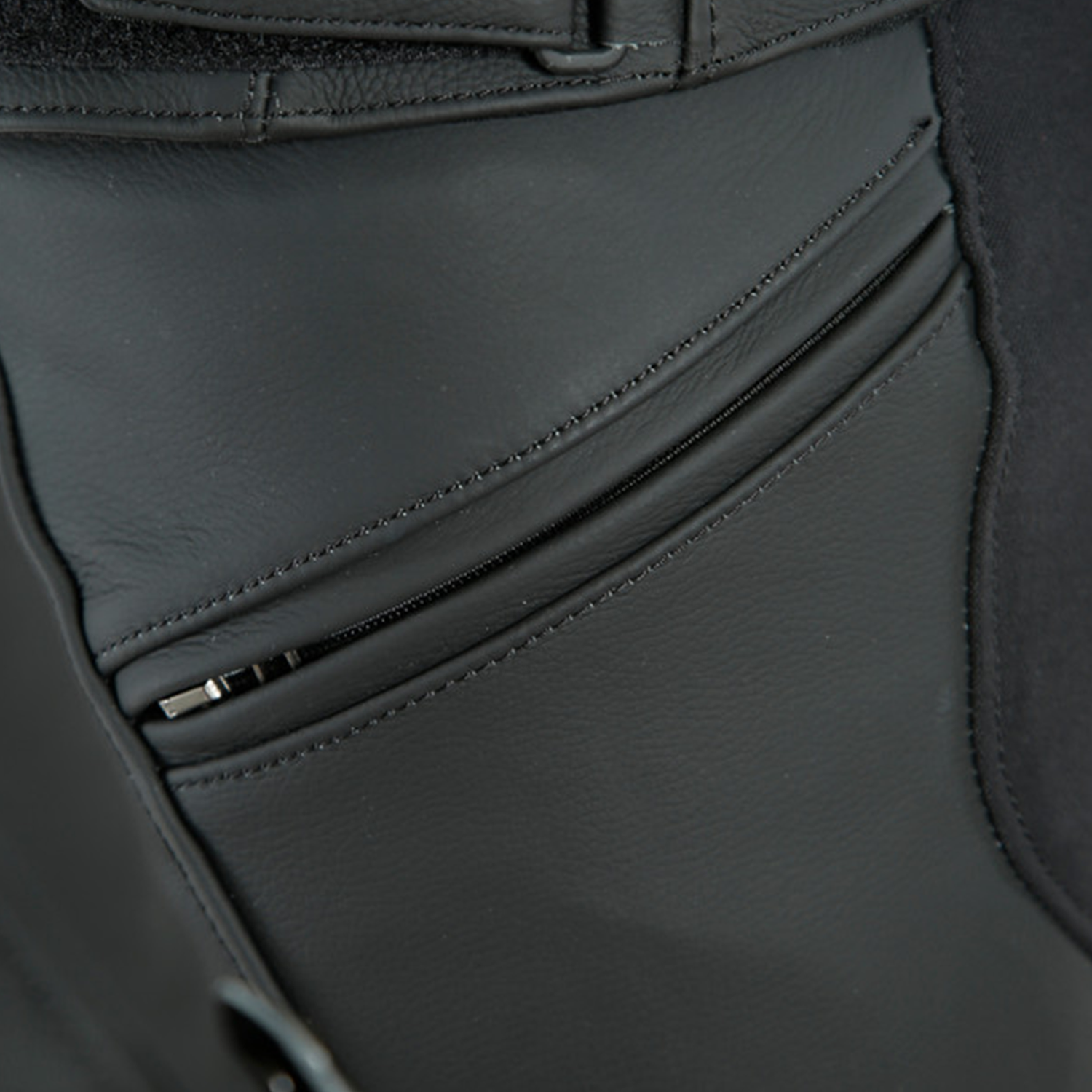 Dainese pony deals c2 leather trousers